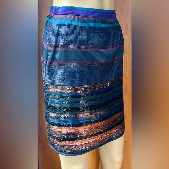 GIANFRANCO FERRE Sequined Mini Skirt Size Small - Picture 3 of 10